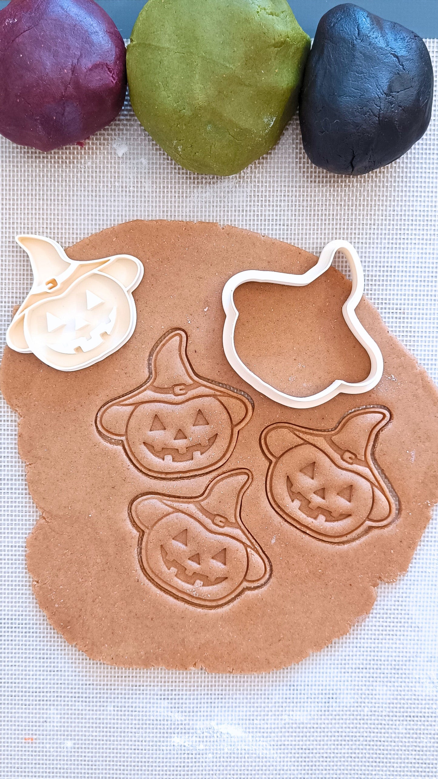 Pumpkin with hat- cookie cutter set