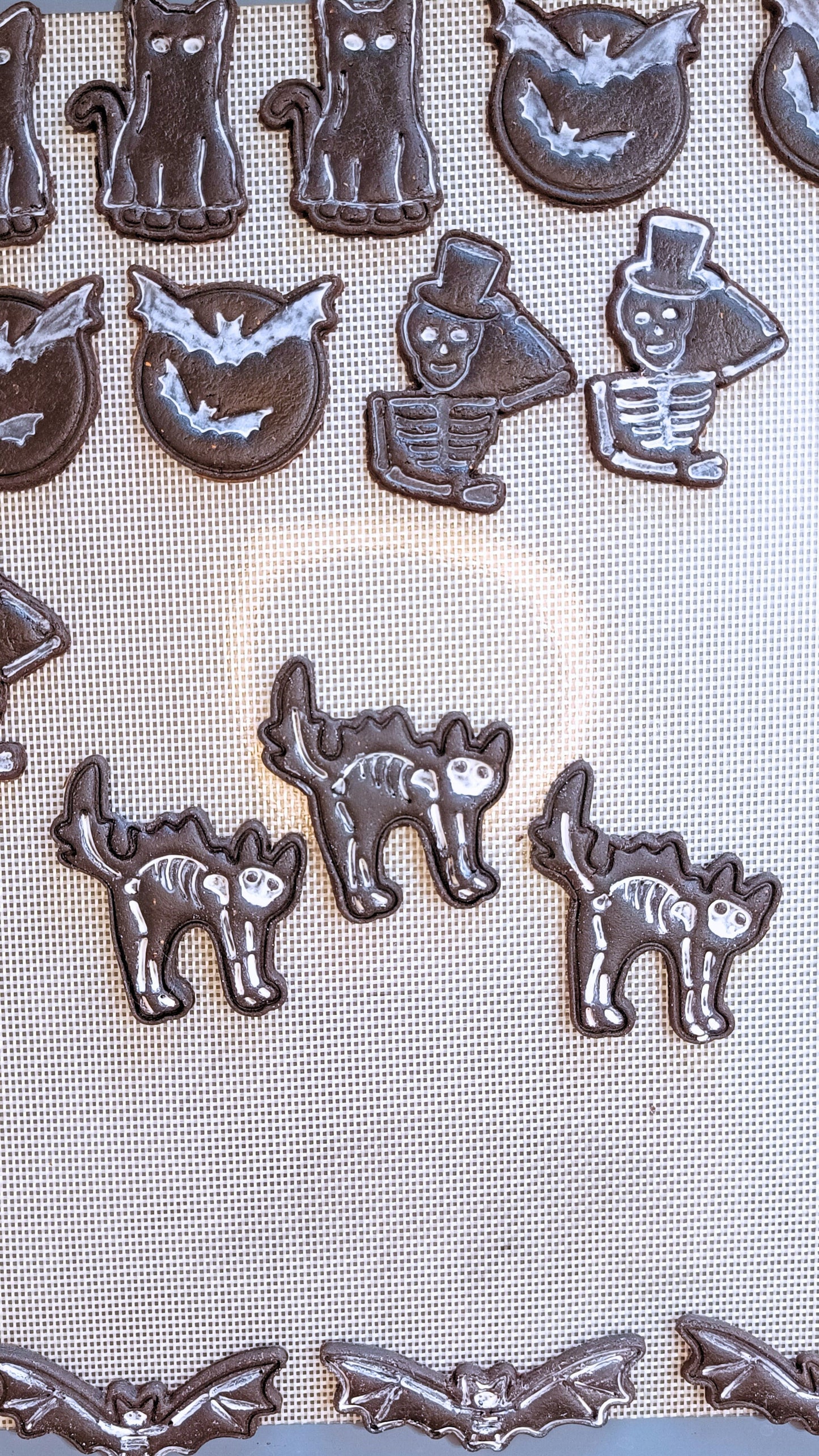 Cat skeleton - cookie cutter set