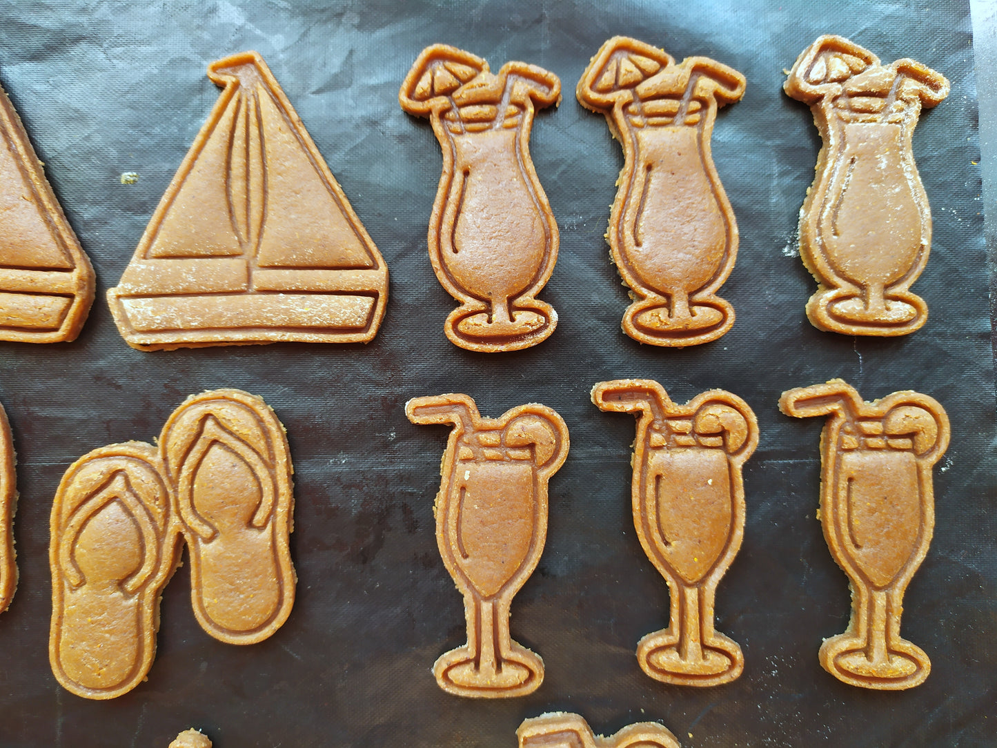 Cocktail with lemon - cookie cutter set