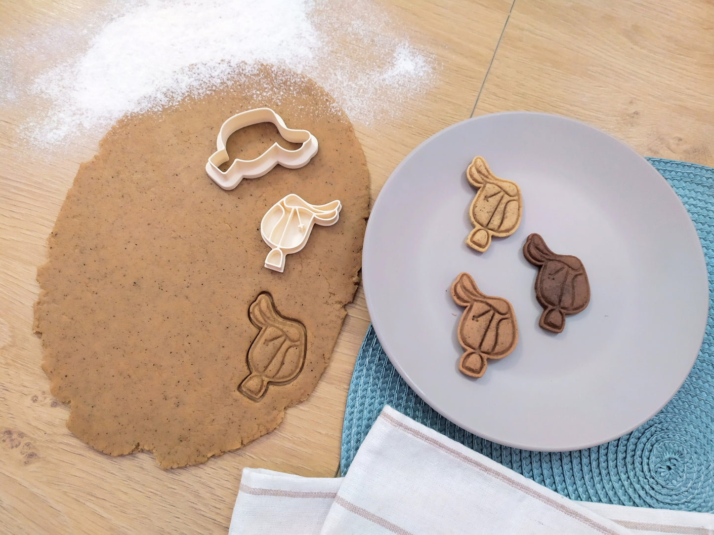English saddle - cookie cutter set