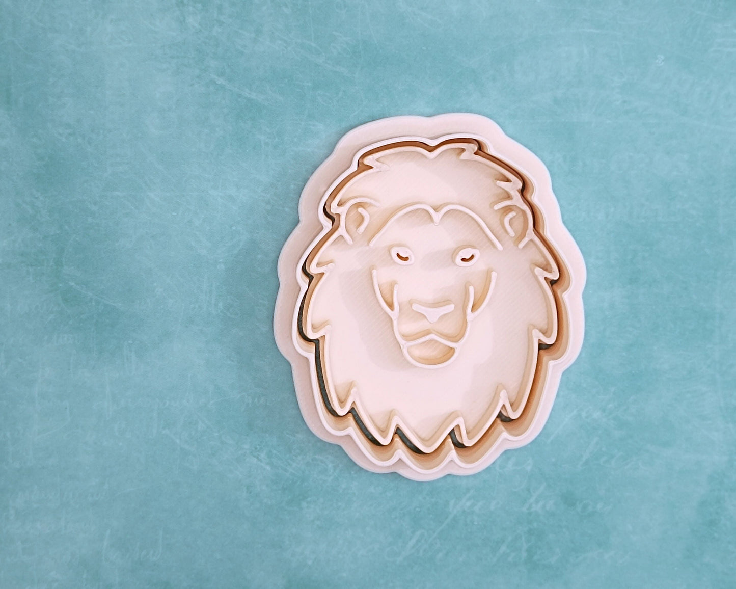 Lion, head - cookie cutter set
