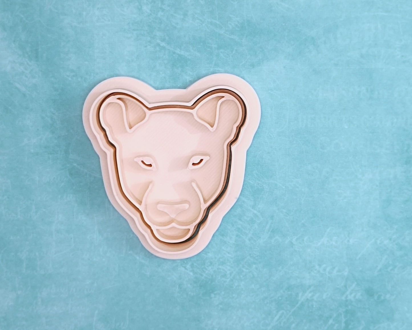 Lioness, head - cookie cutter set