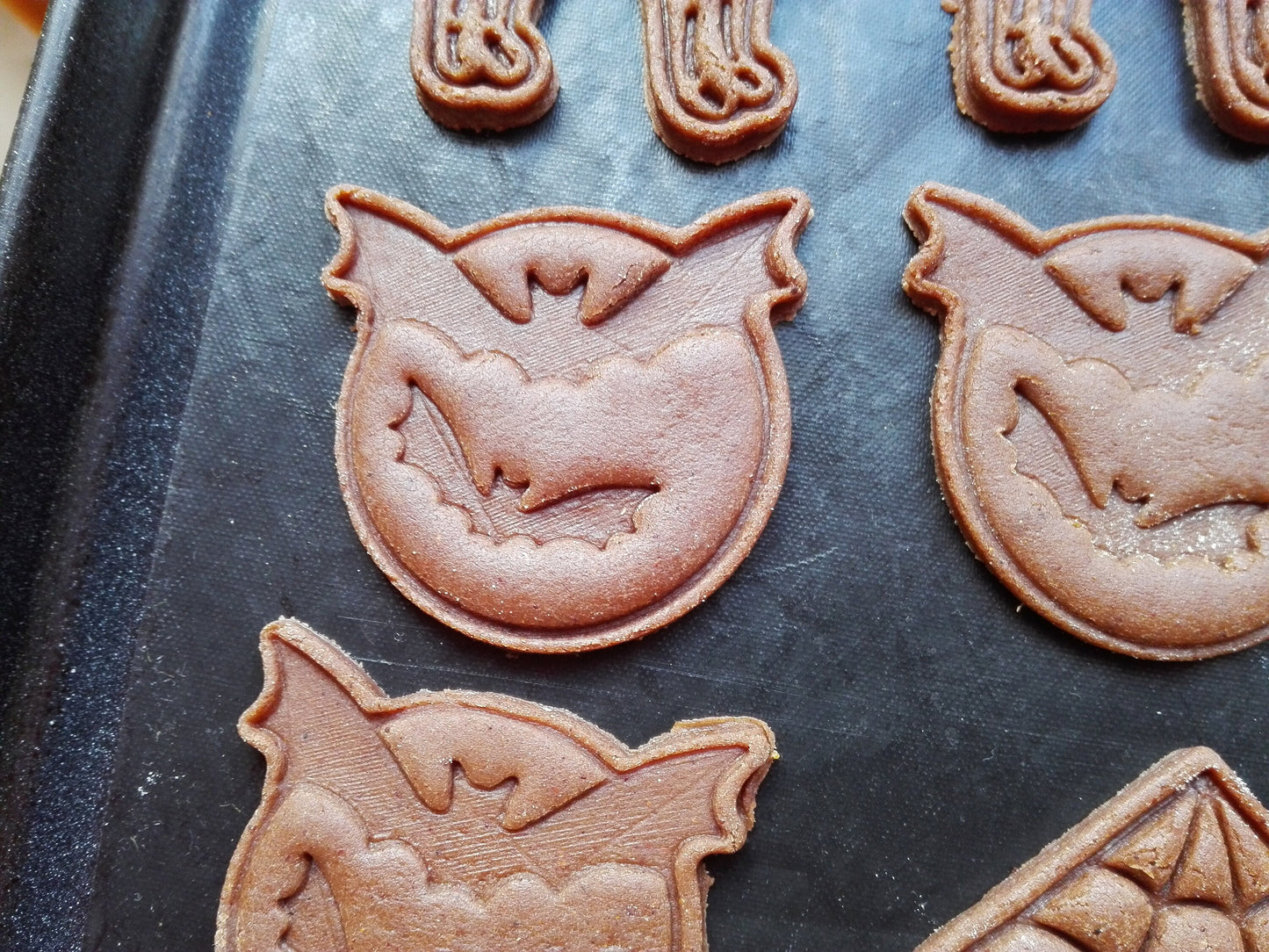Bats silhouettes - cookie cutter set