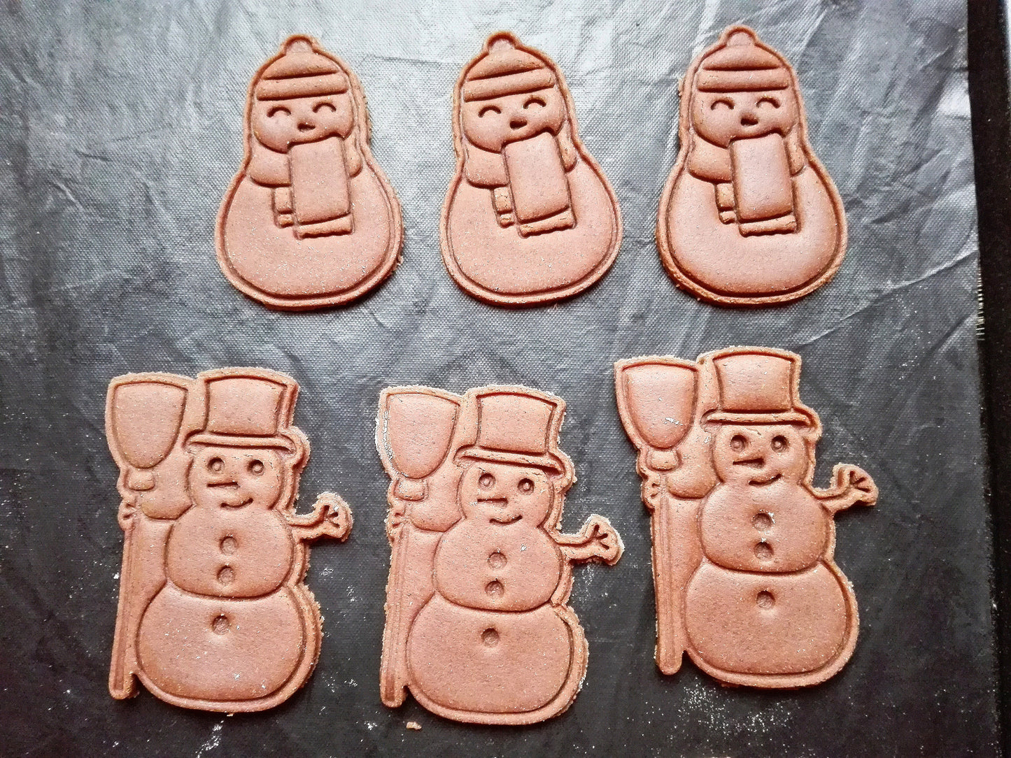 Snowman with broom - cookie cutter set