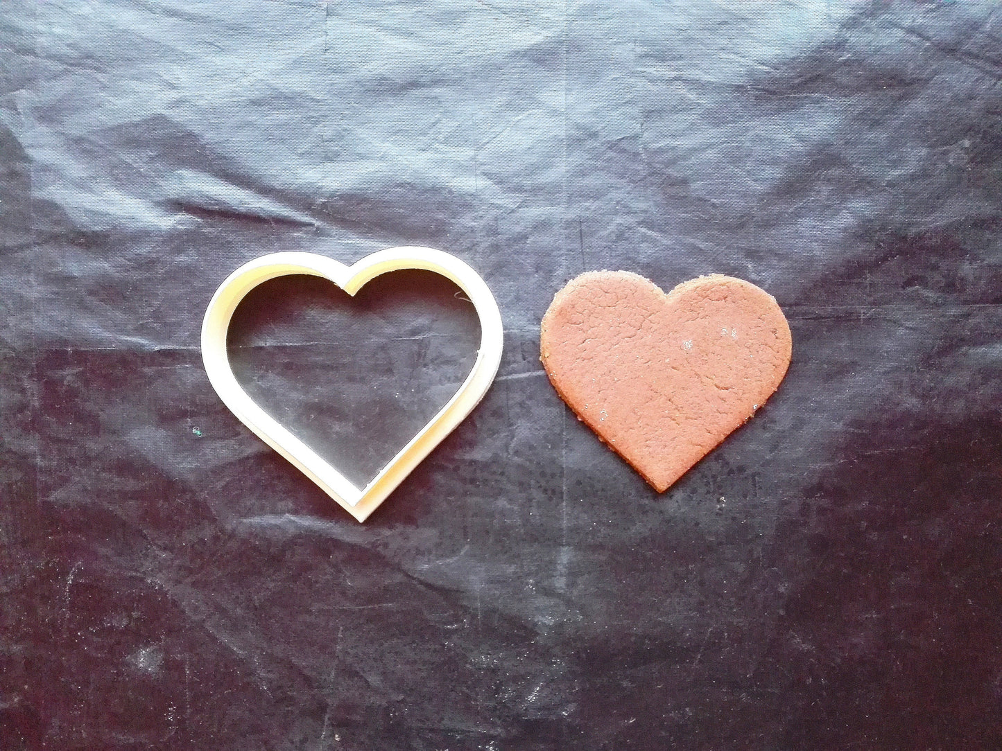 Heart with surprise, piñata  - cookie cutter set