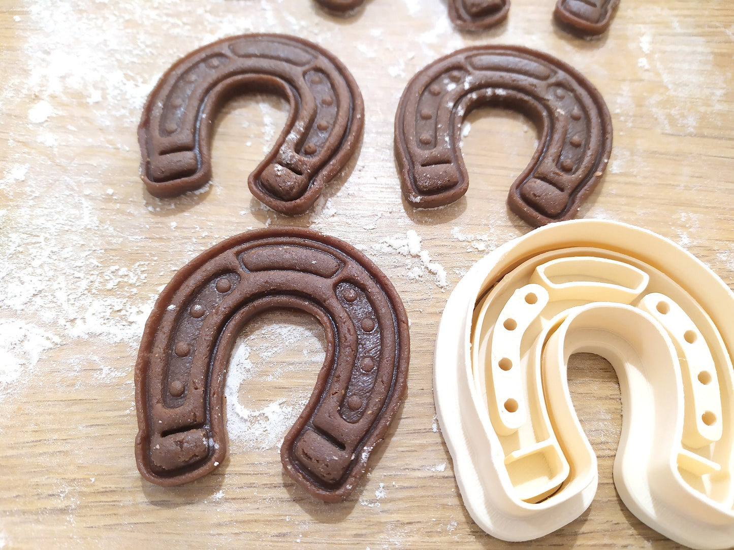 Horseshoe - cookie cutter set