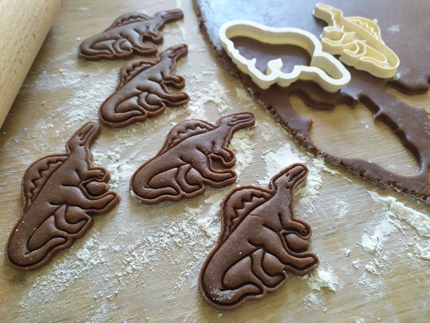 Spinosaurus - cookie cutter set