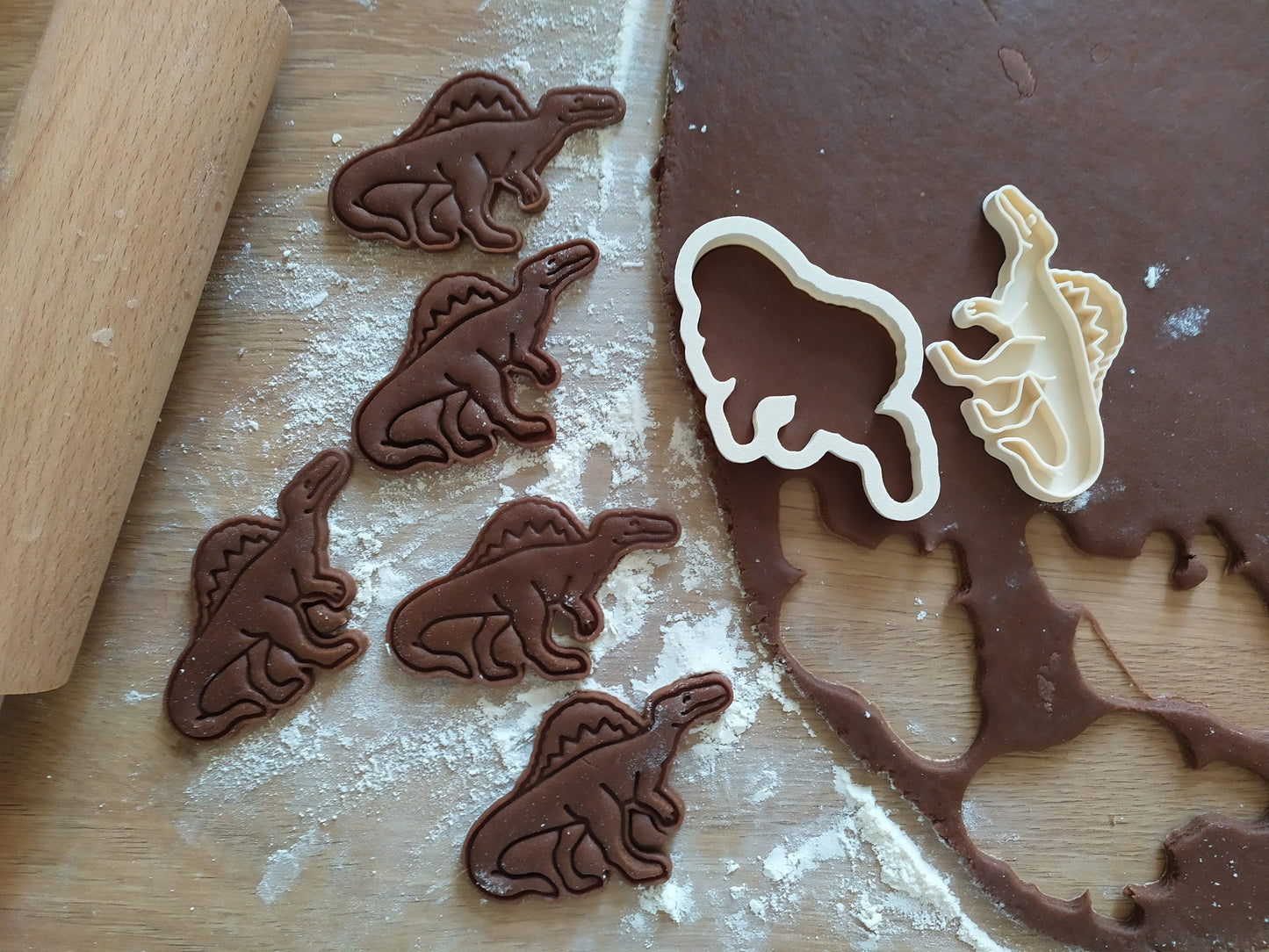 Spinosaurus - cookie cutter set