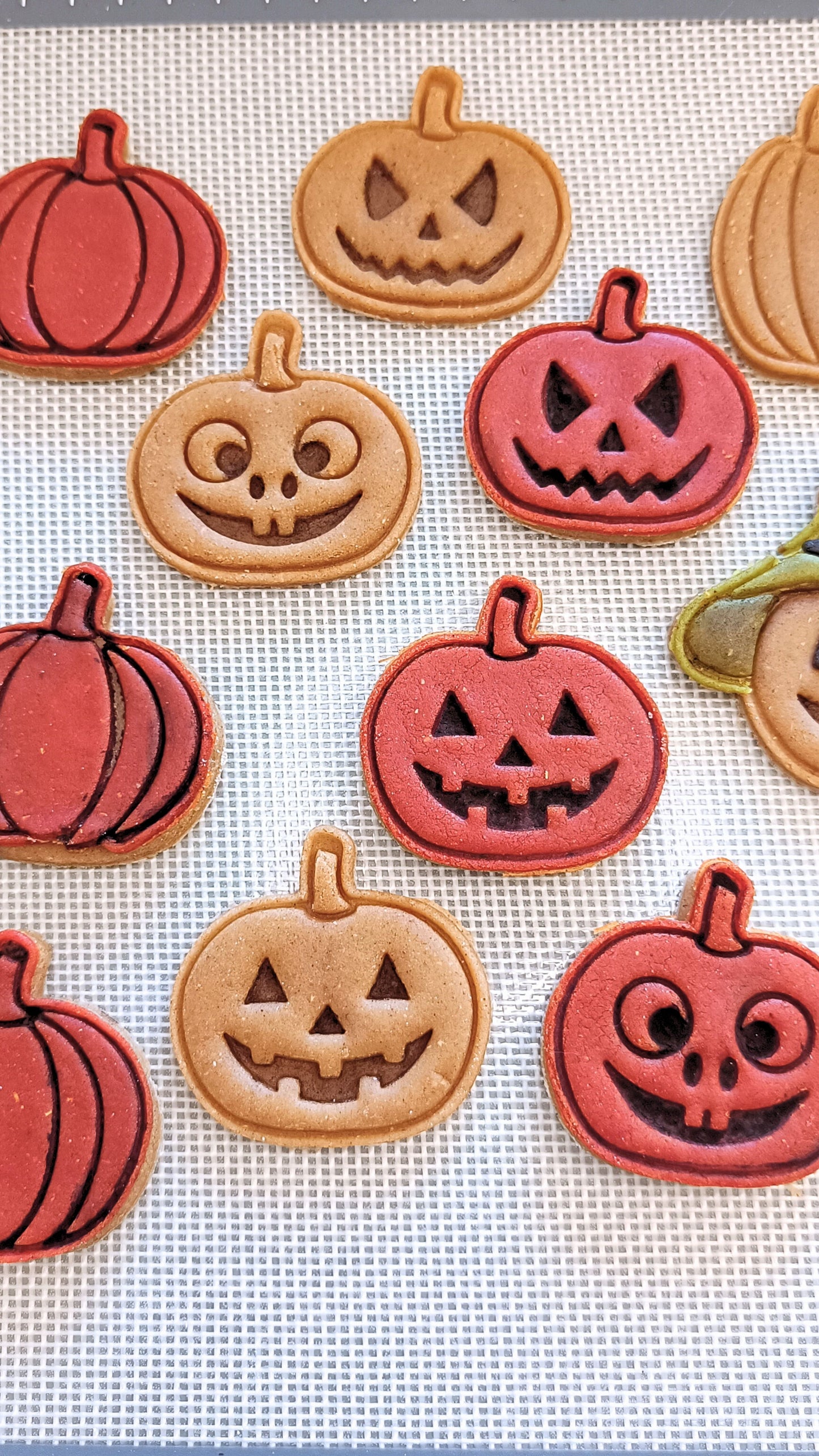 Pumpkin with faces - cookie cutter set