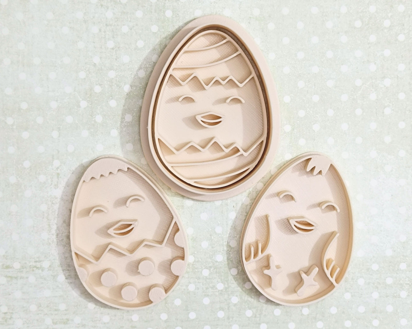 Chickens in the egg - cookie cutter set