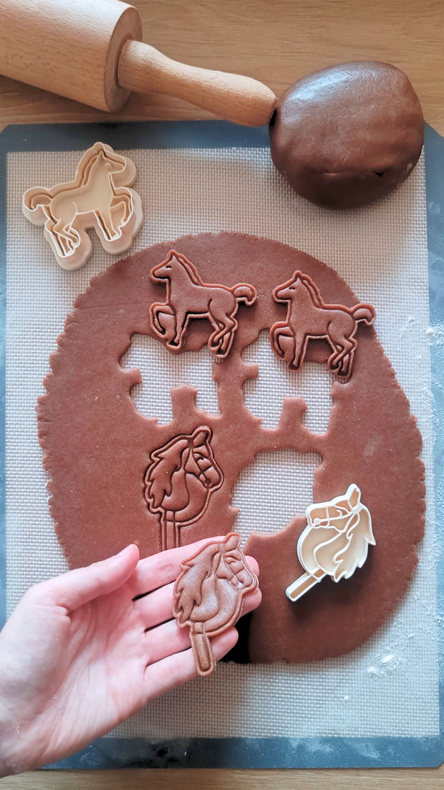 Hobby horse - cookie cutter set