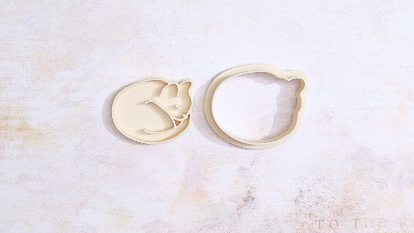 Sleeping cat - cookie cutter set