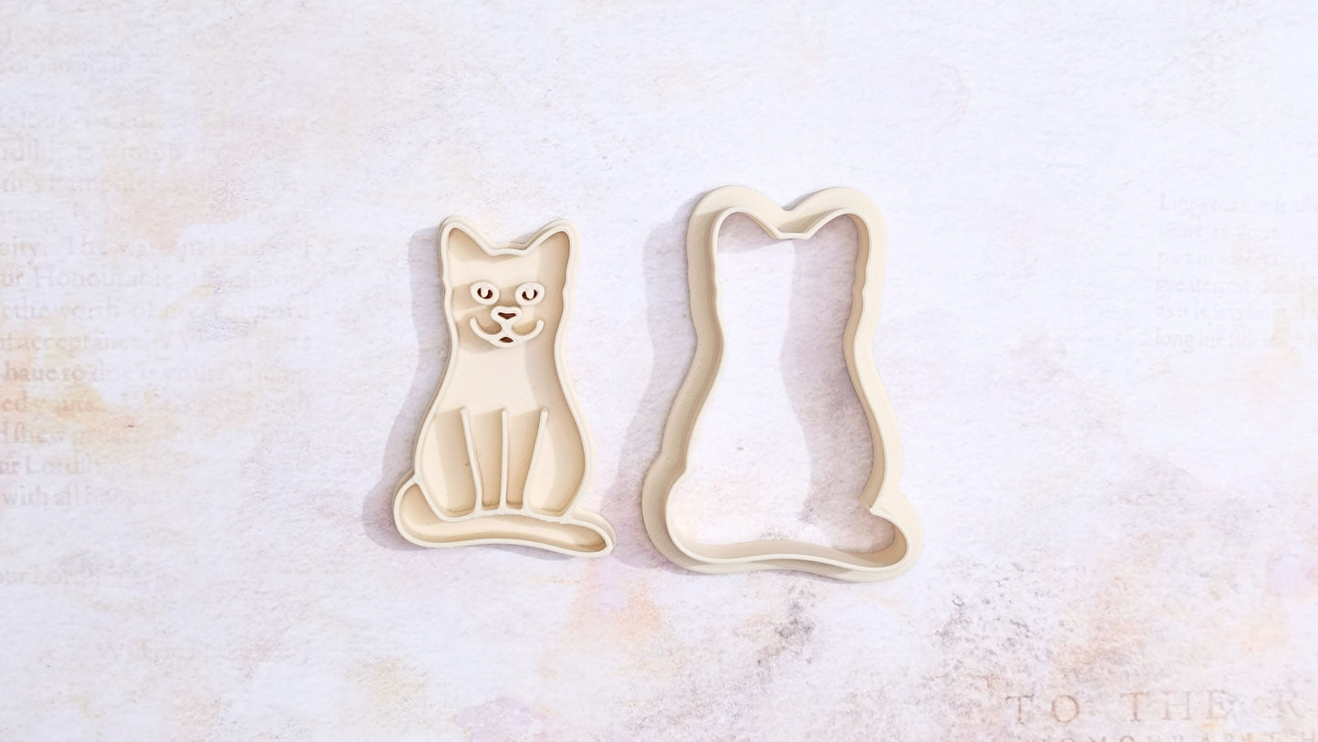 Sitting cat - cookie cutter set