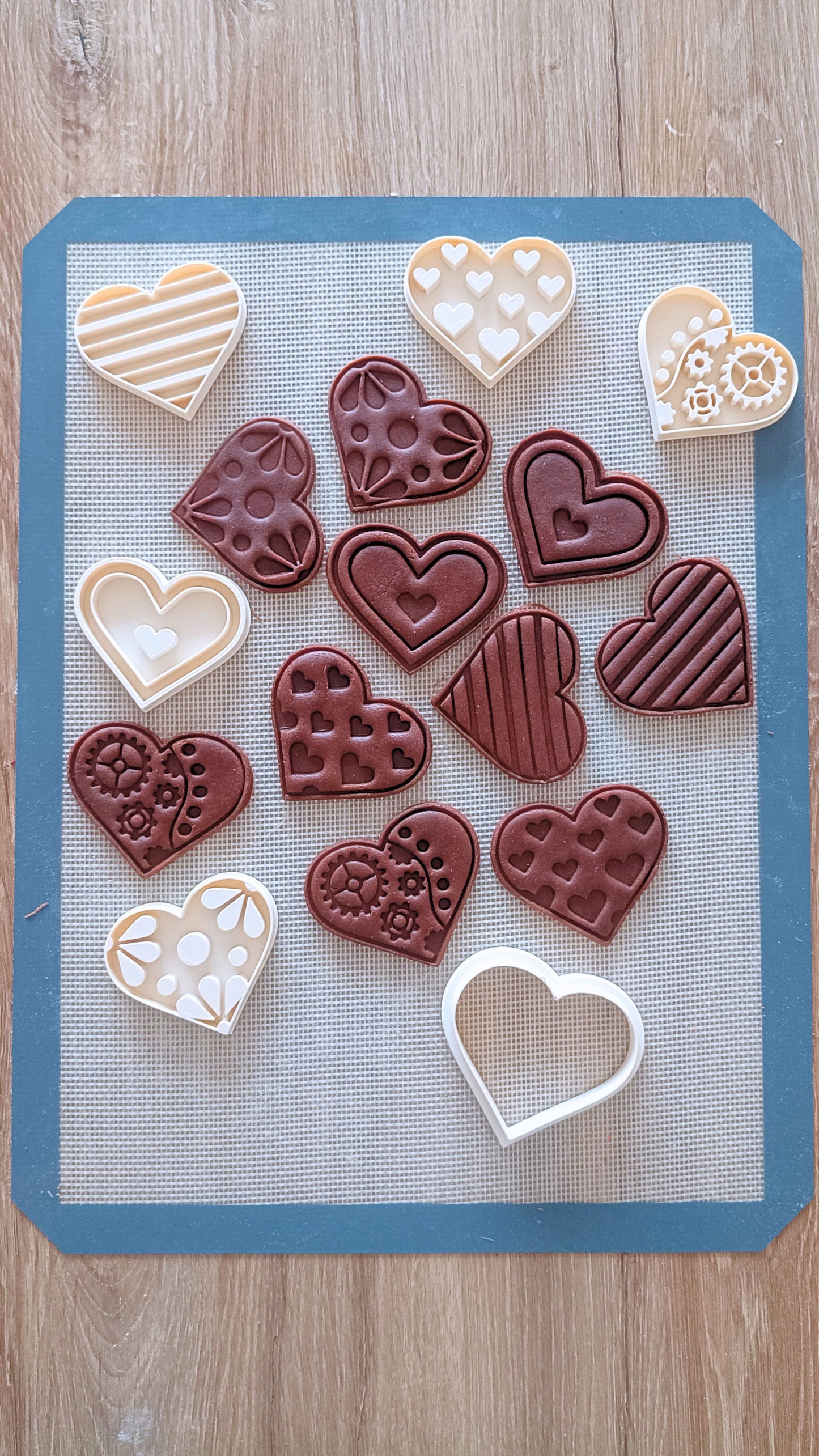 Steampunk heart - cookie cutter set