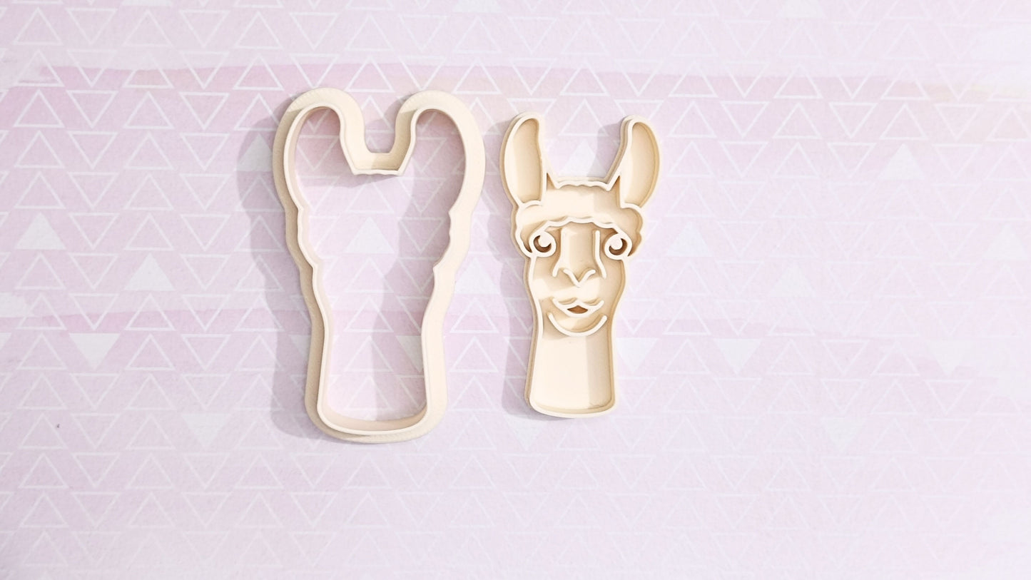 Llama, head - cookie cutter set