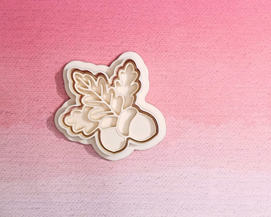 Branch with acorns - cookie cutter set