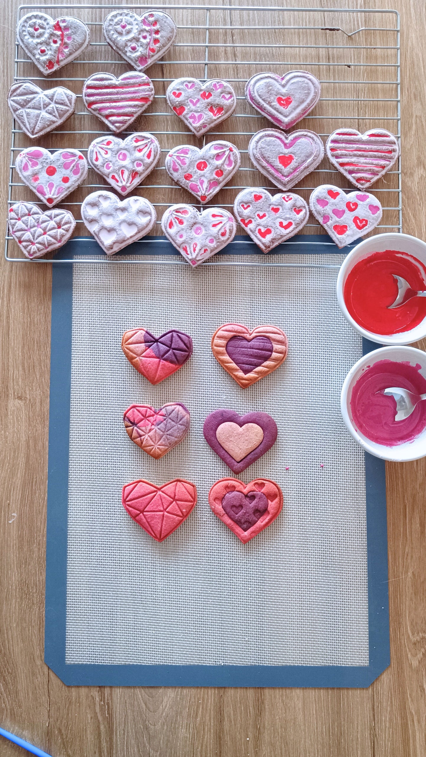 Symmetrical low poly heart - cookie cutter set