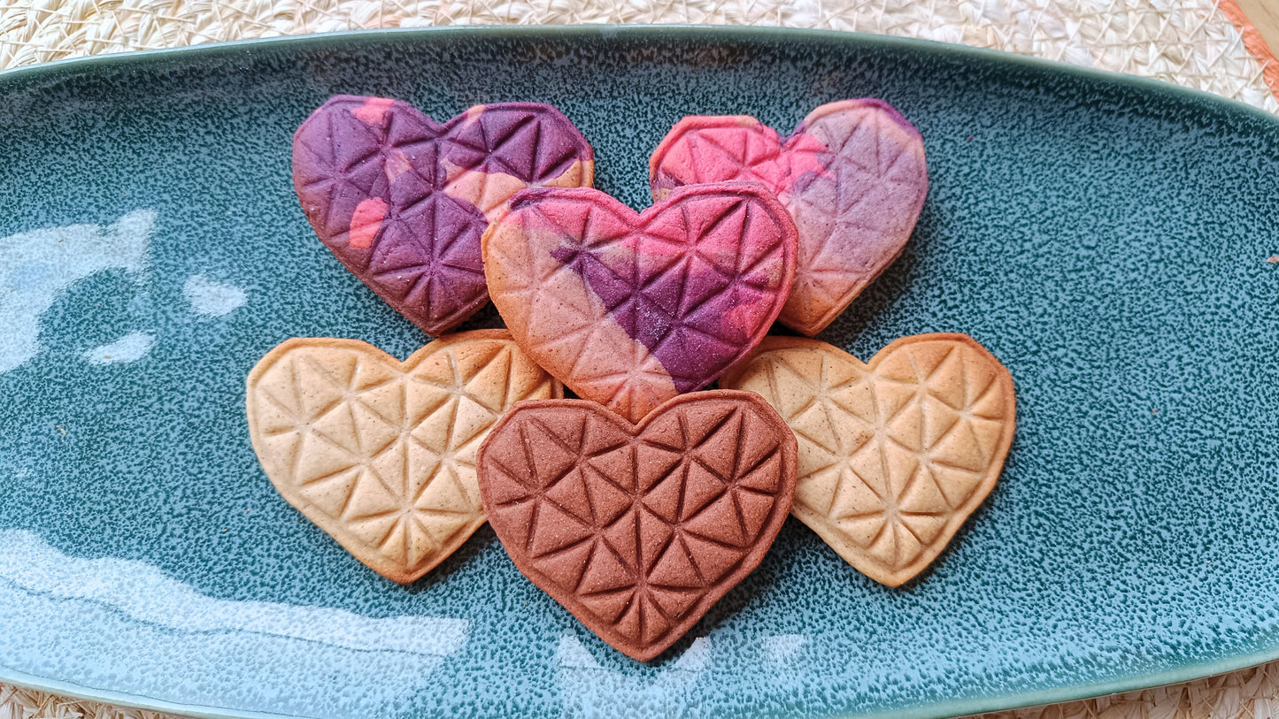 Symmetrical low poly heart - cookie cutter set