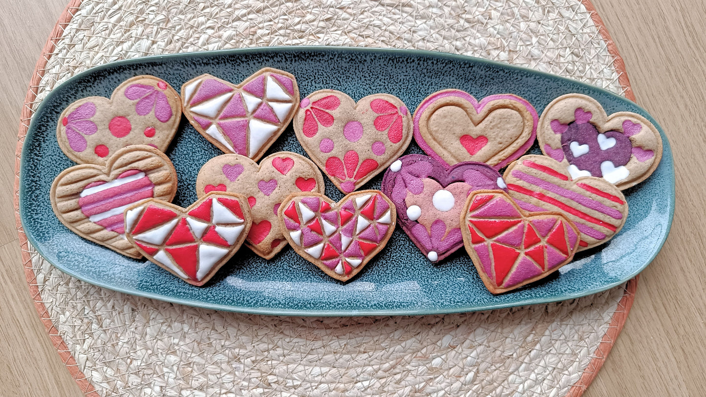 Symmetrical low poly heart - cookie cutter set