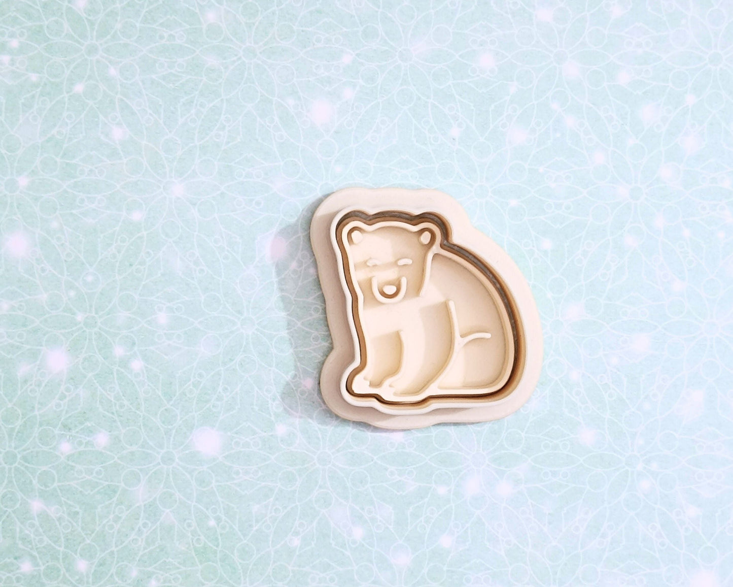 Baby bear, sitting- cookie cutter set