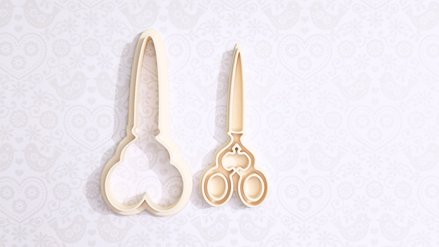 Scissors - cookie cutter set