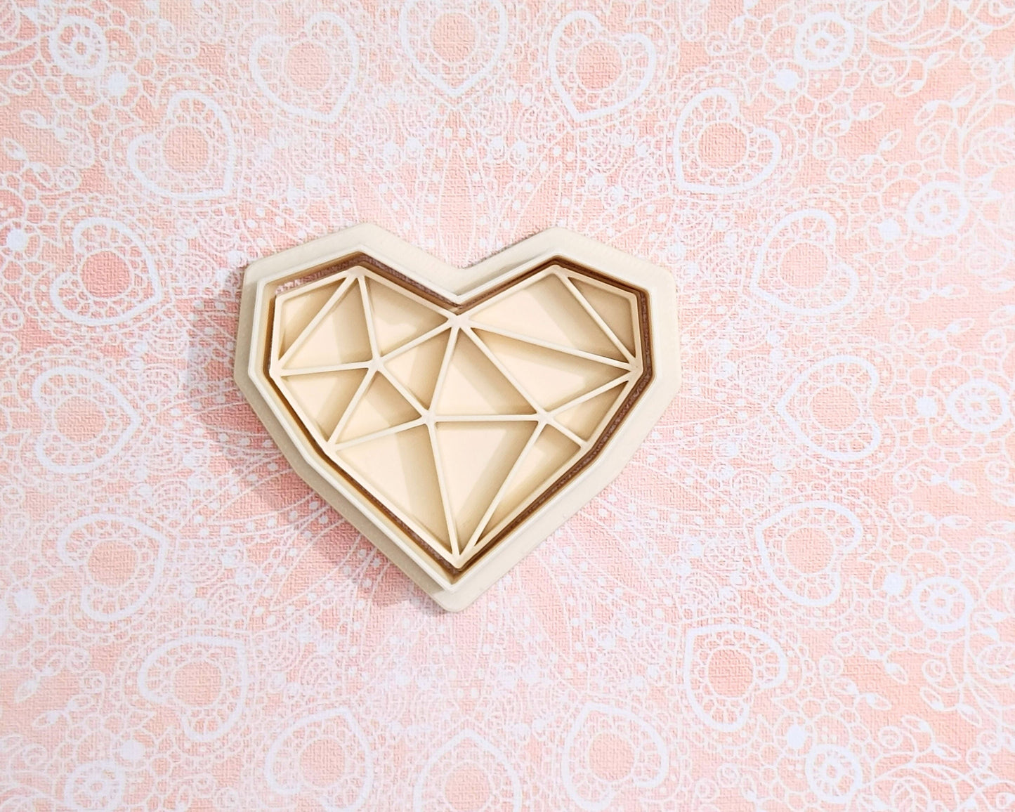 Asymmetrical low poly heart - cookie cutter set