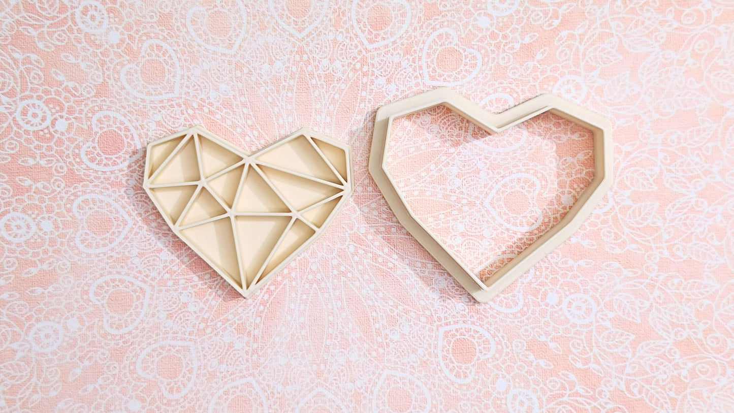 Asymmetrical low poly heart - cookie cutter set