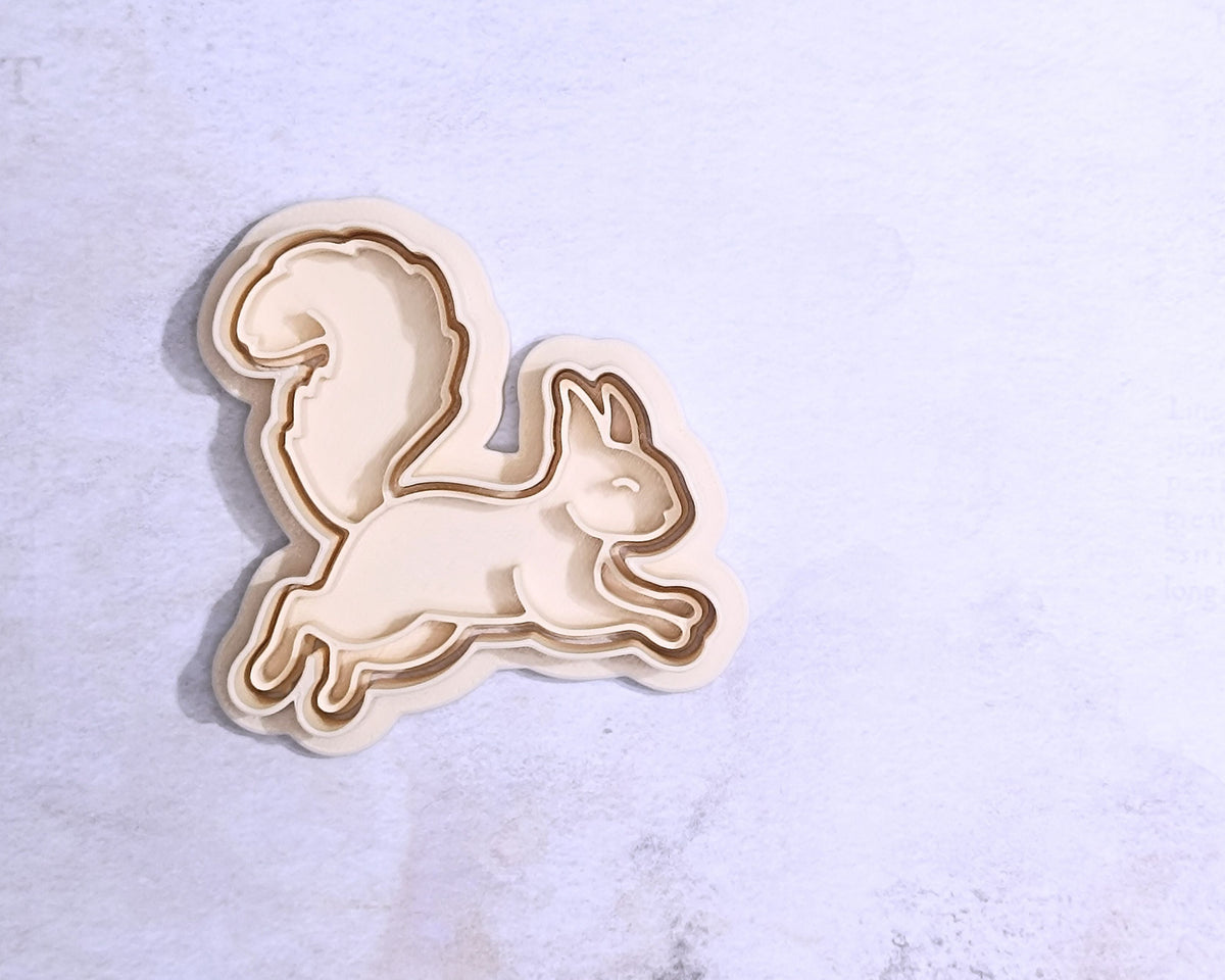 Squirrel, running - cookie cutter set
