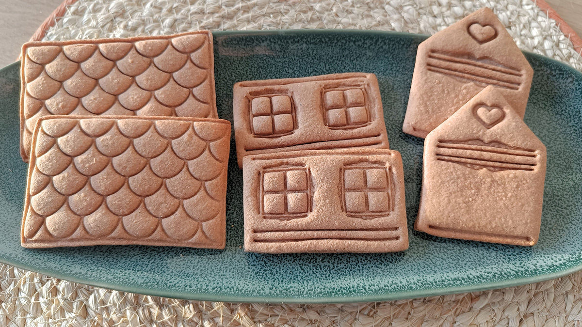 Gingerbread house DIY - cookie cutter set