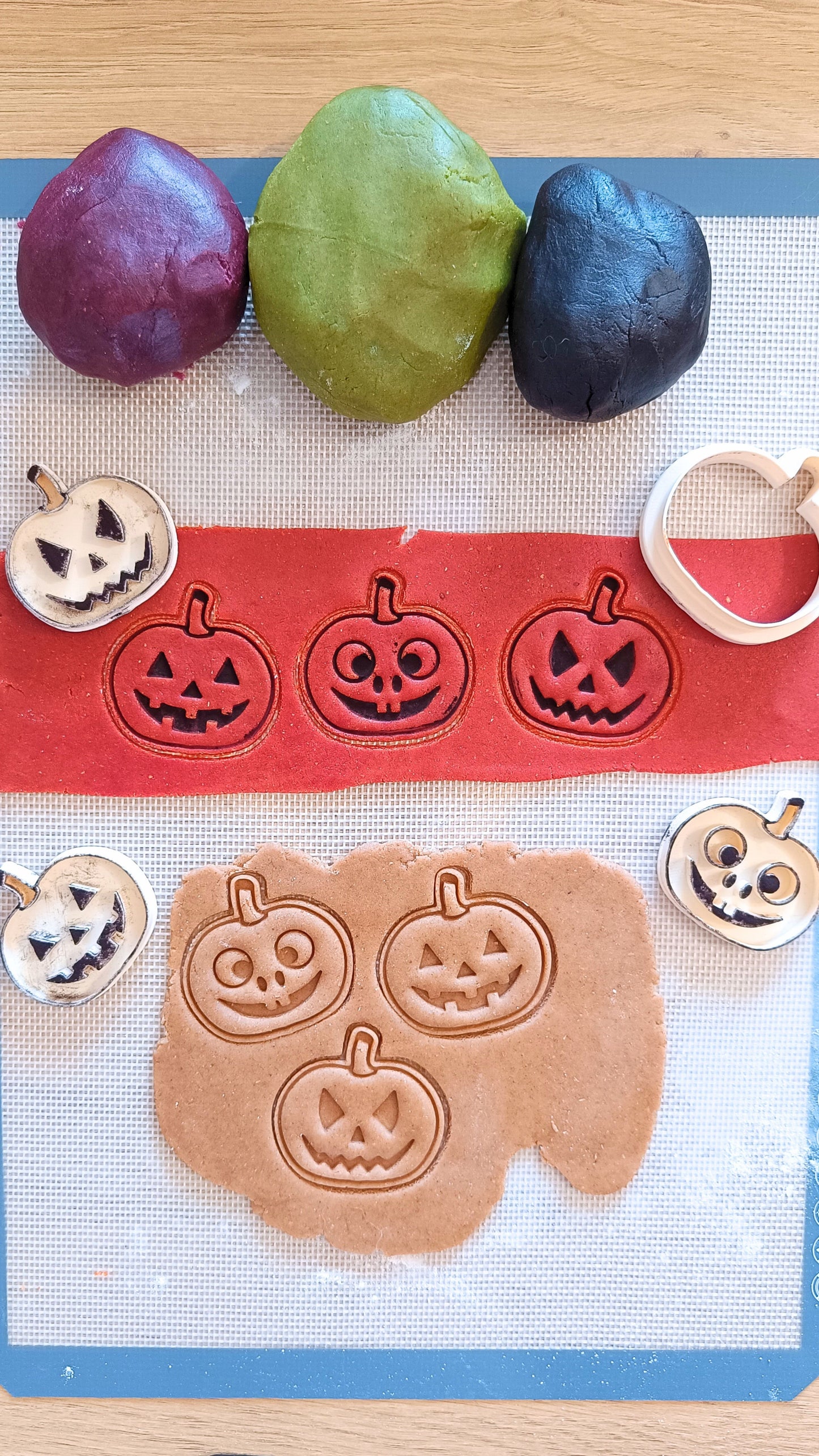Pumpkin with faces - cookie cutter set