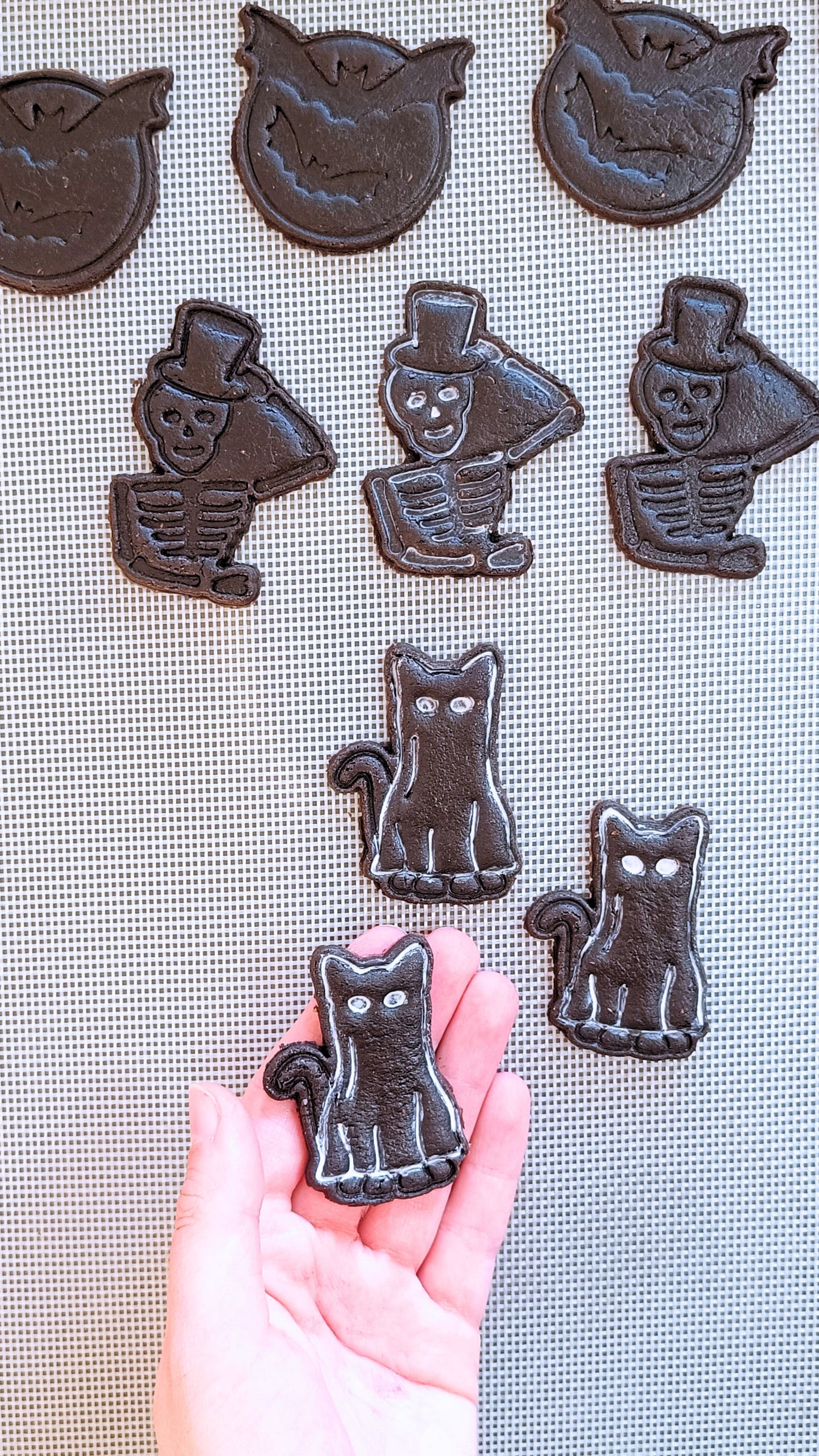 Cat in costume, ghost - cookie cutter set
