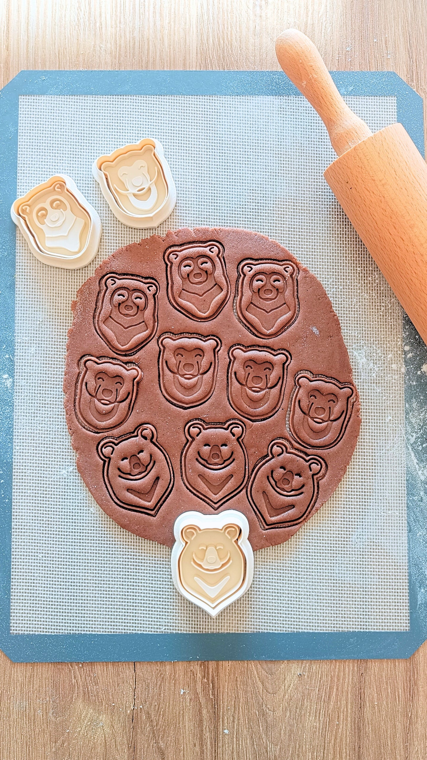 Asian black bear - cookie cutter set