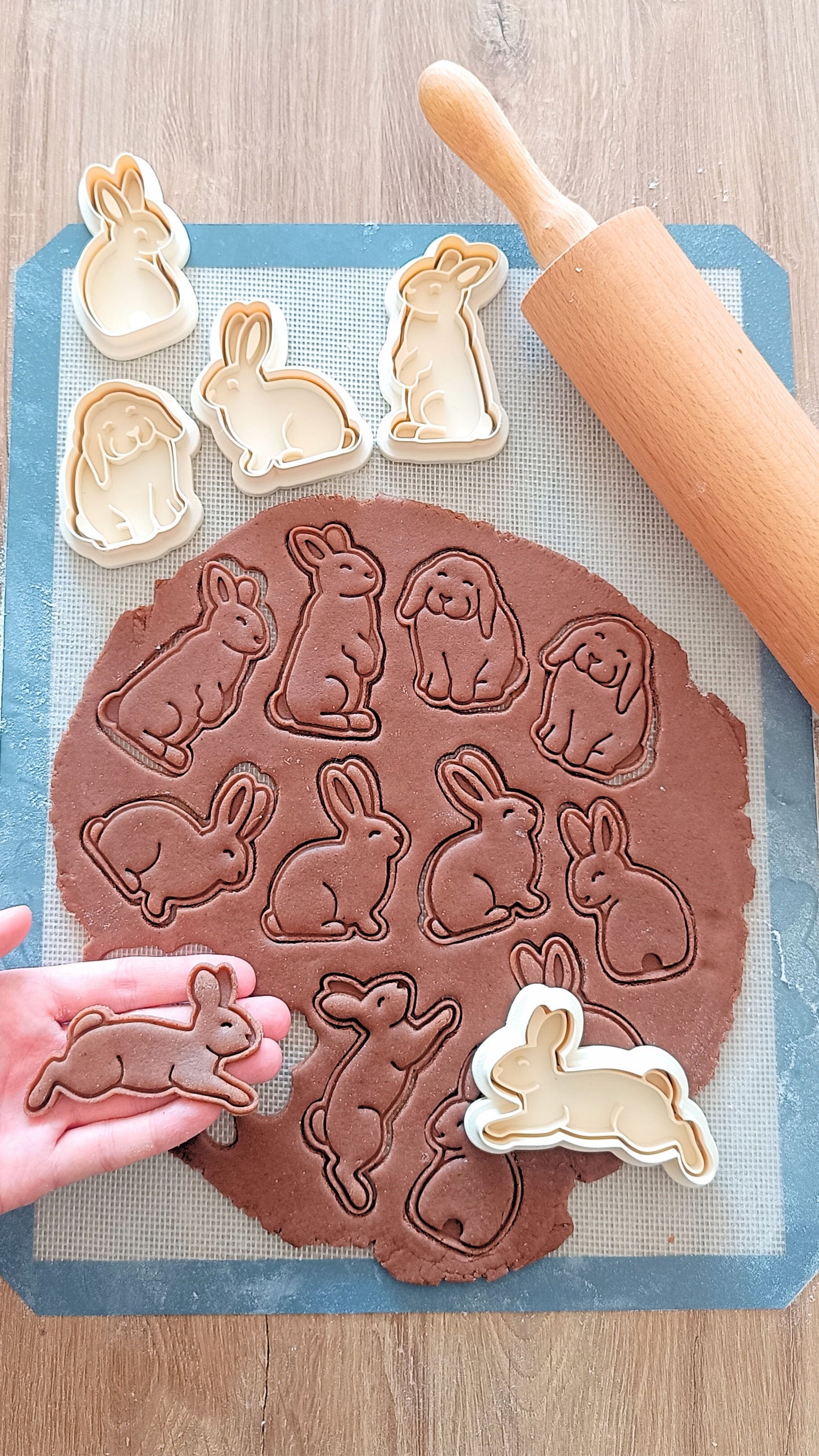 Running bunny - cookie cutter set