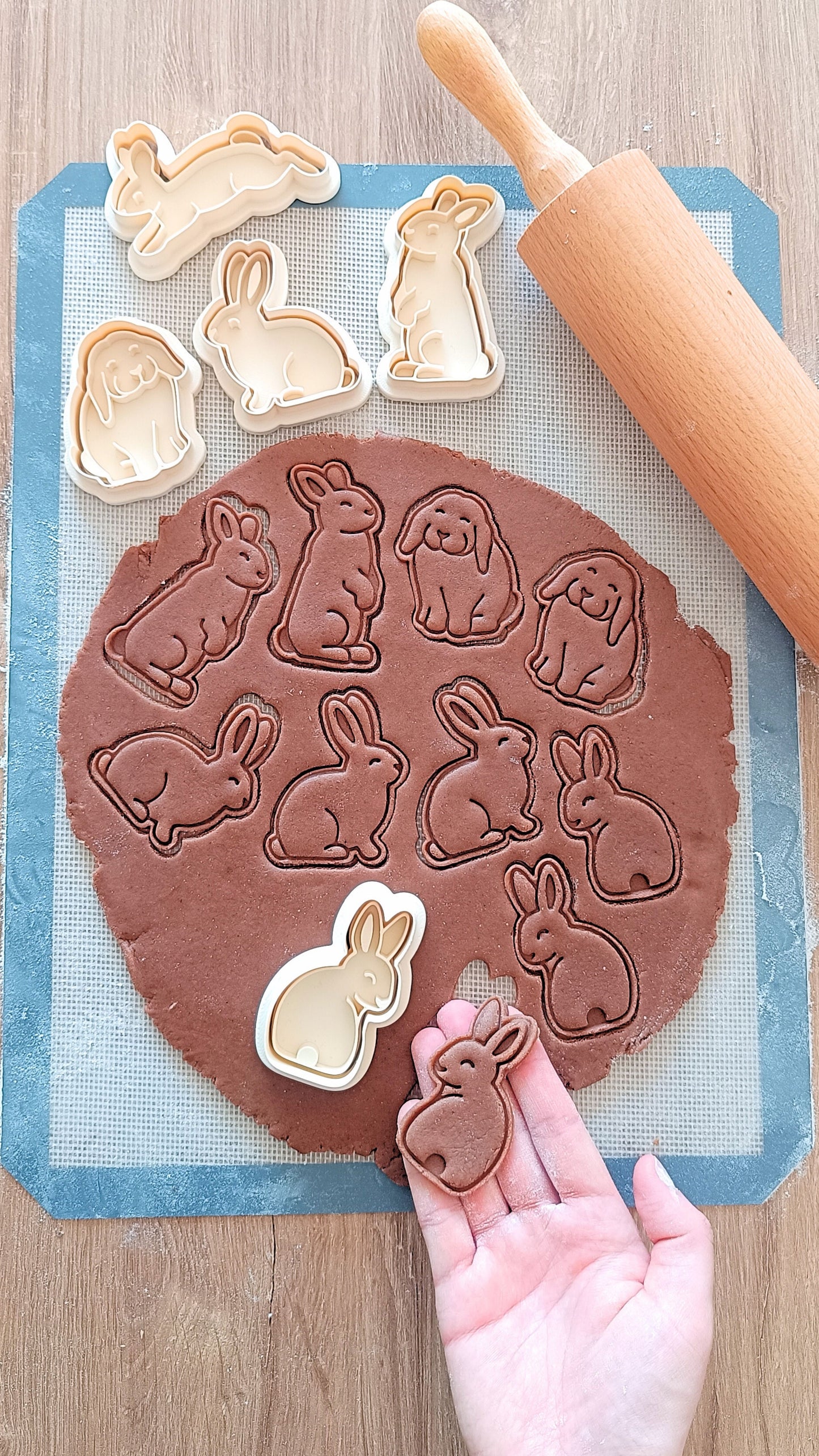 Turned bunny - cookie cutter set