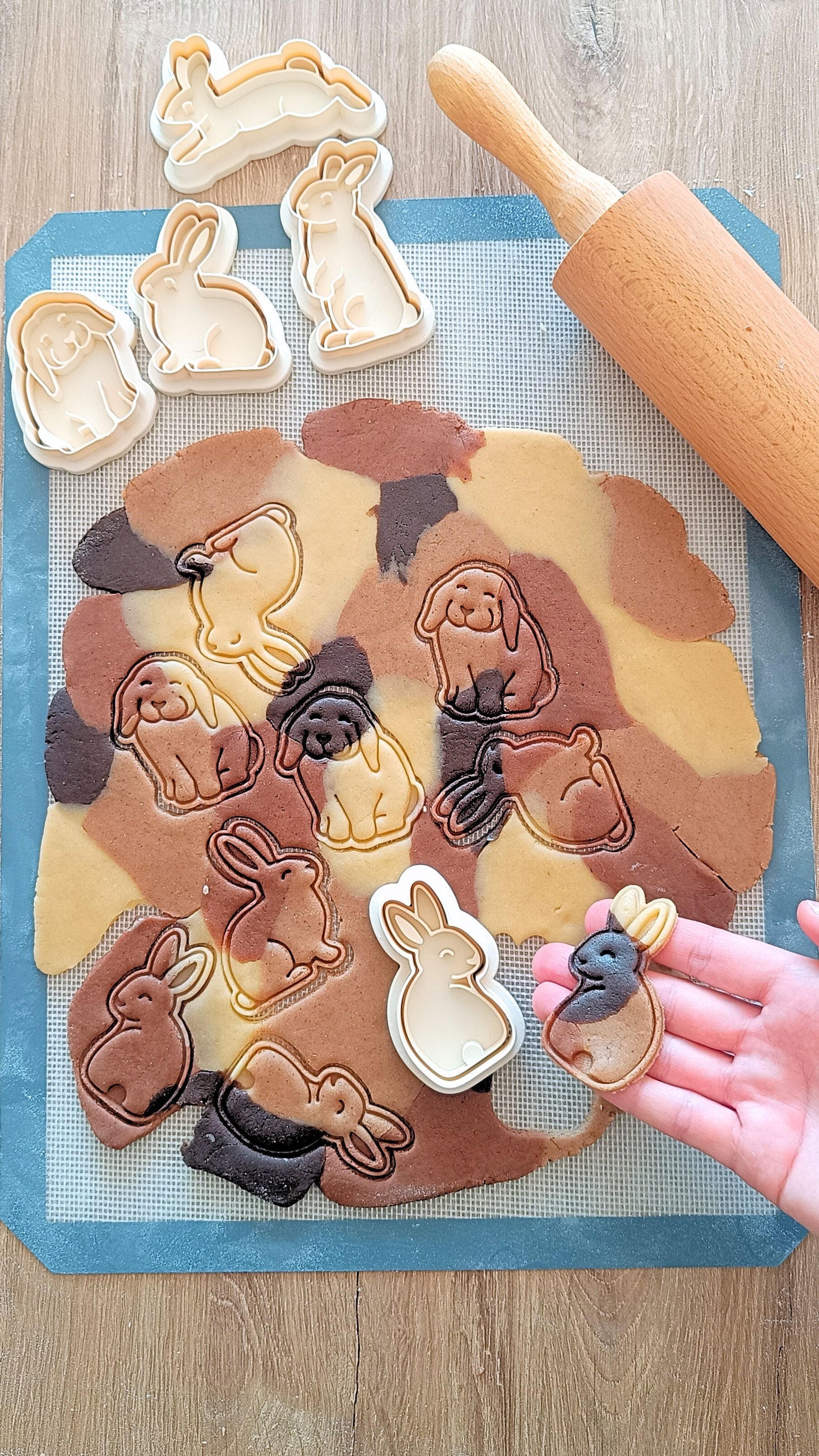 Turned bunny - cookie cutter set