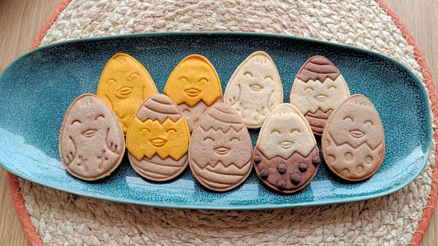 Chickens in the egg - cookie cutter set