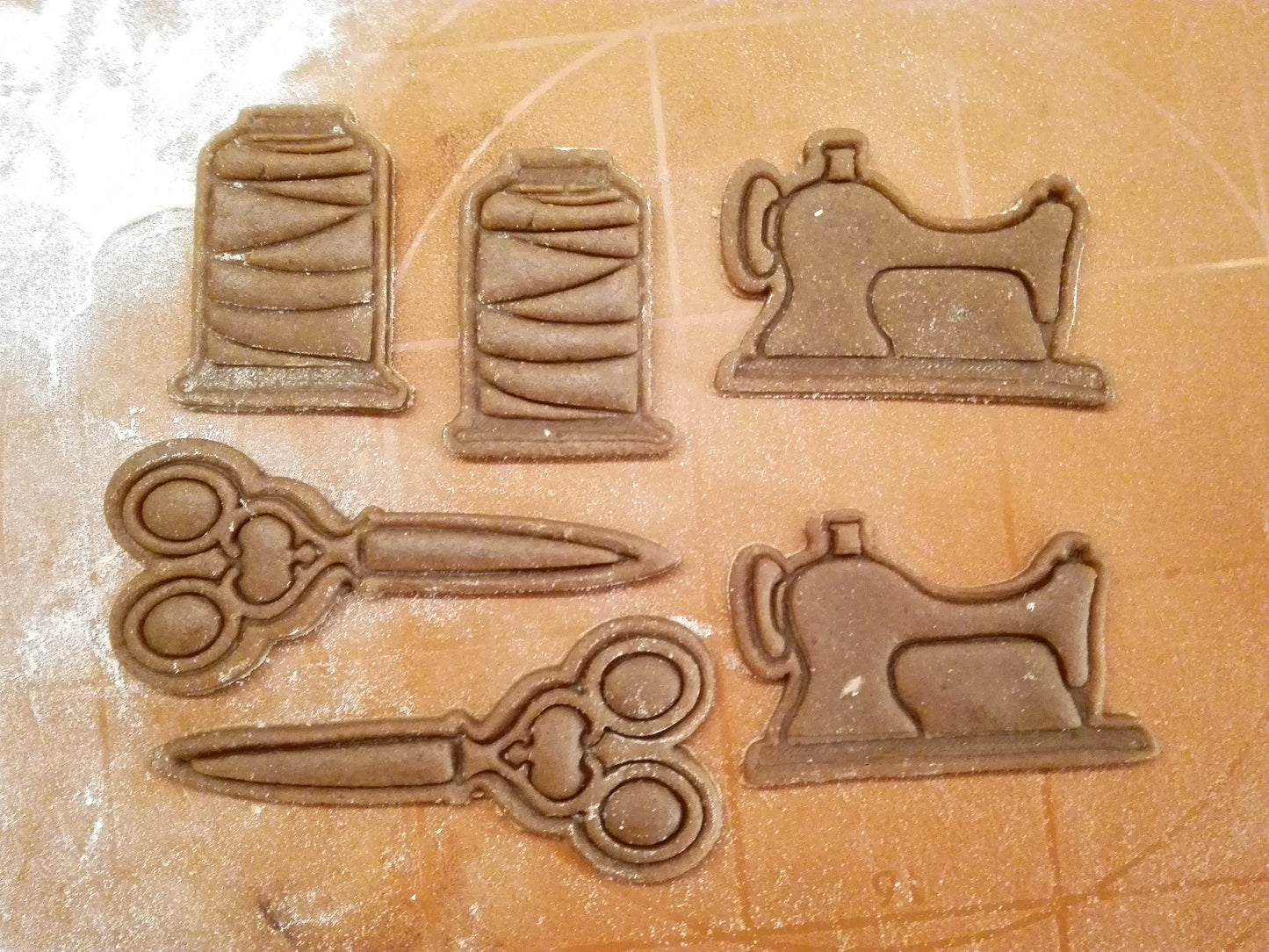 Spool of thread - cookie cutter set