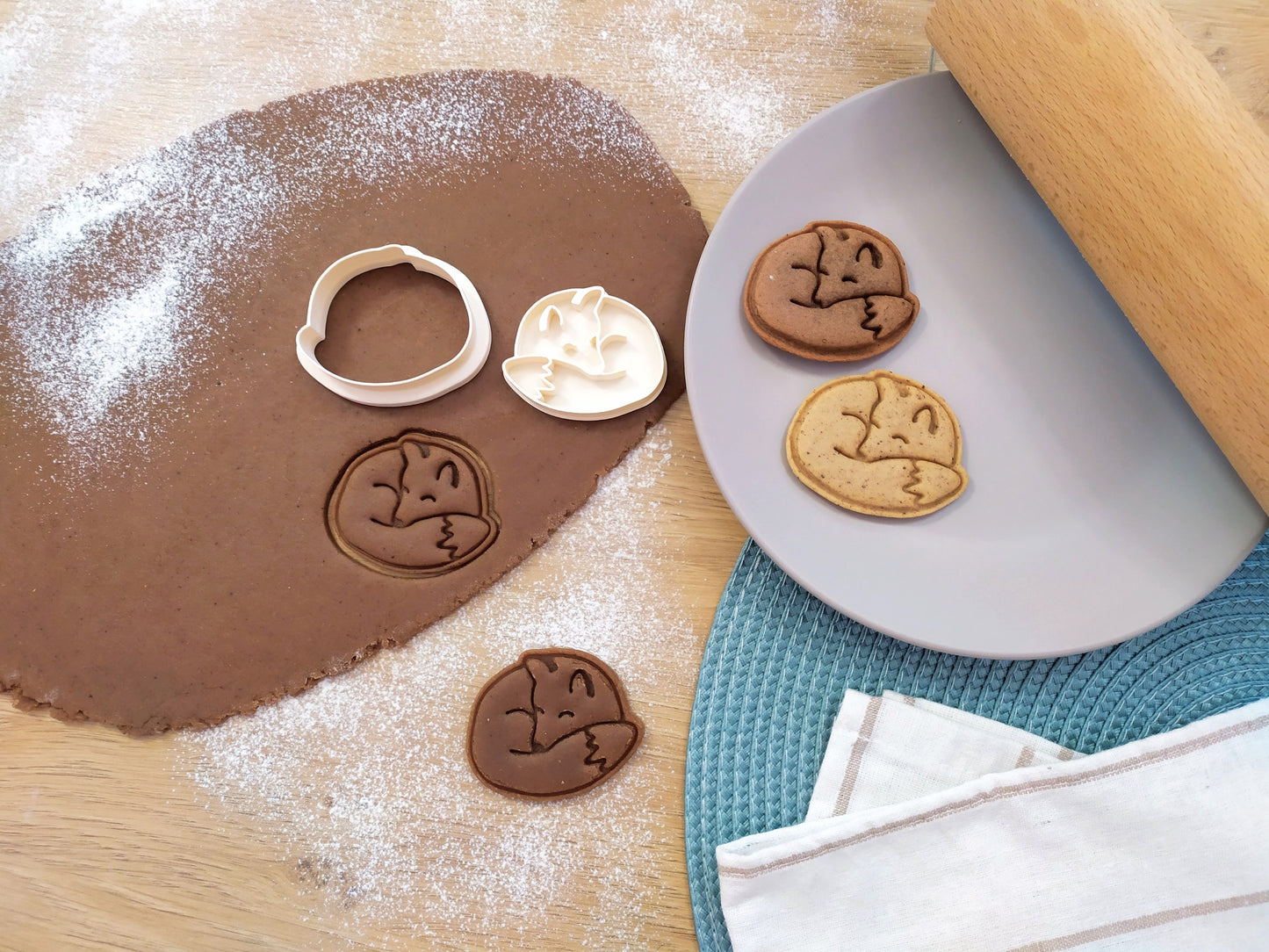 Sleeping fox - cookie cutter set