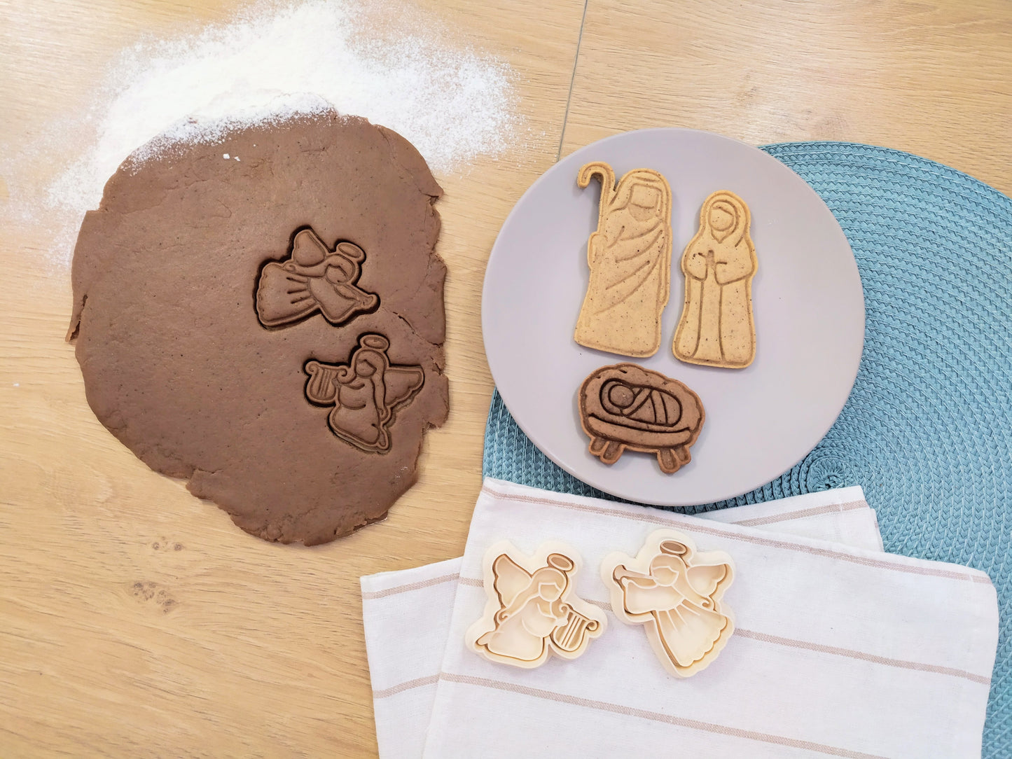 Angel with harf - cookie cutter set