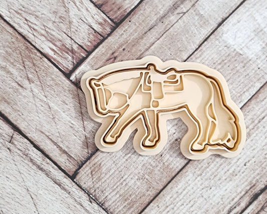Horse with western saddle - cookie cutter set