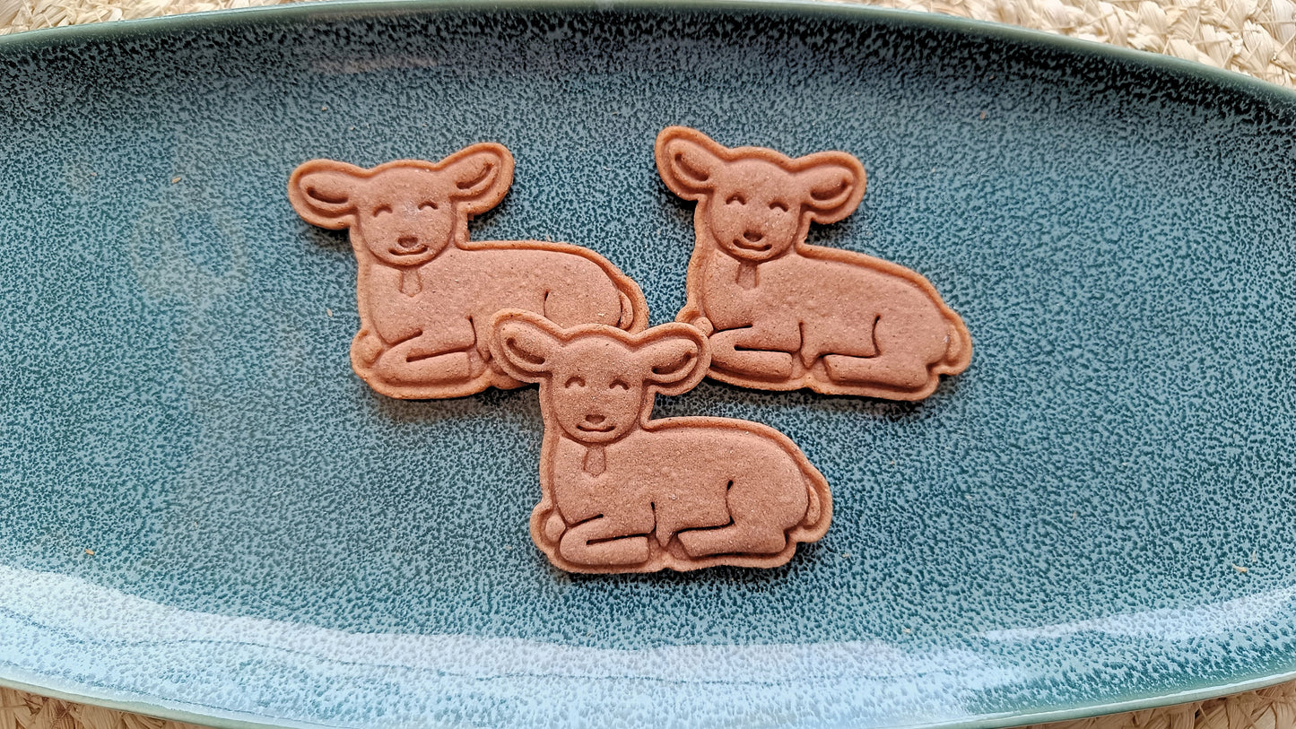 Lying lamb  - cookie cutter set