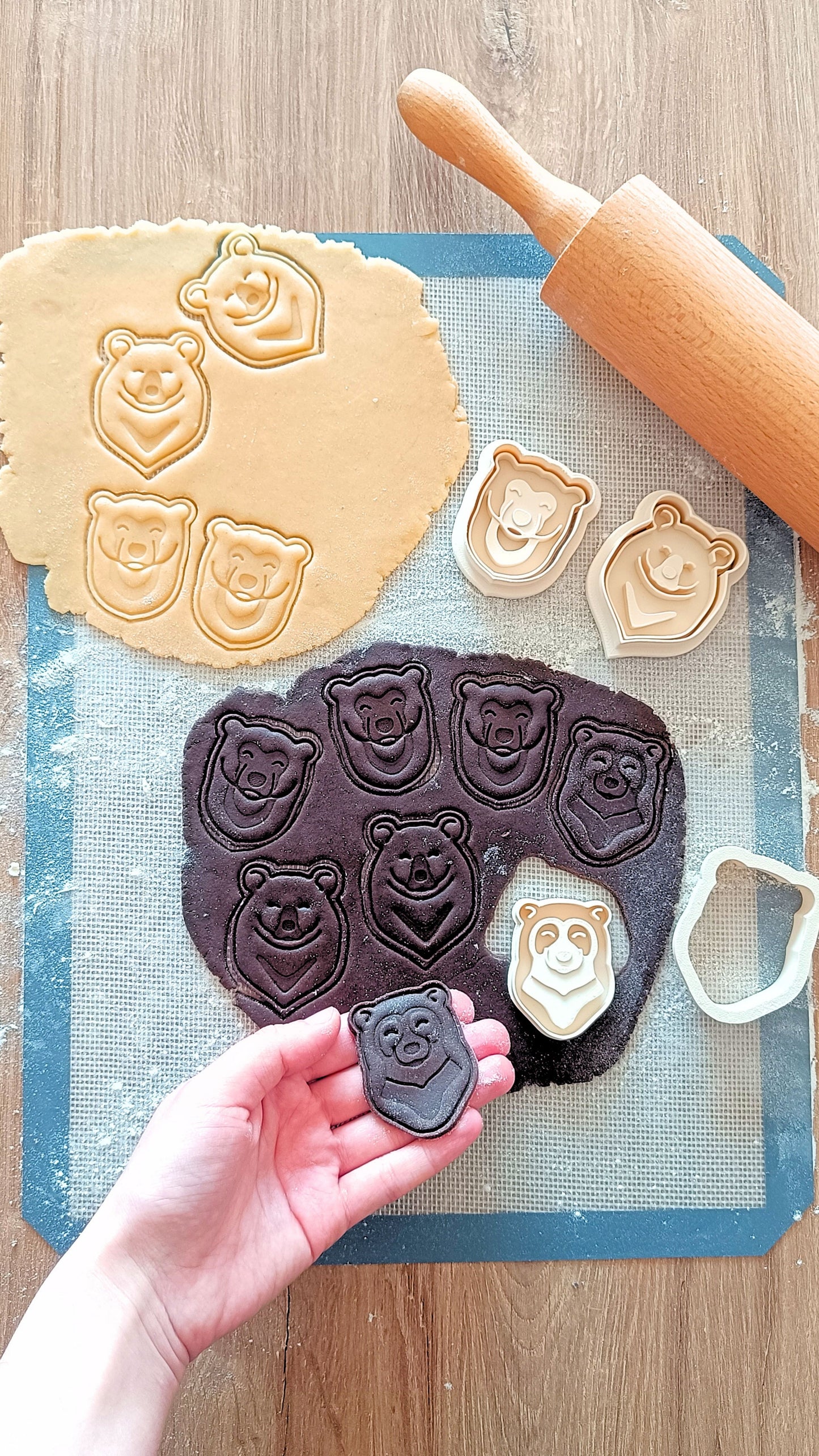 Spectacled bear - cookie cutter set