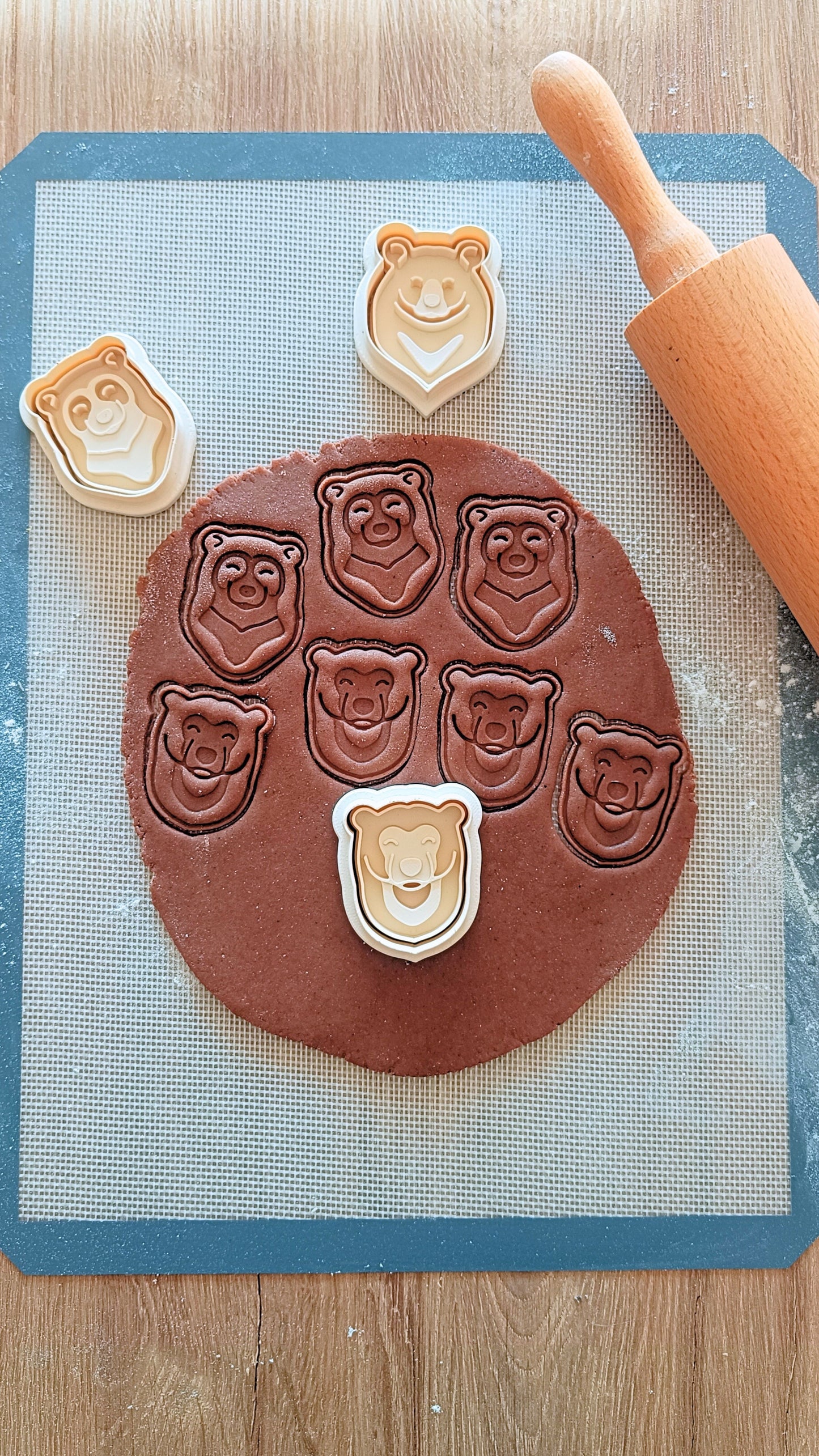 Sun bear - cookie cutter set