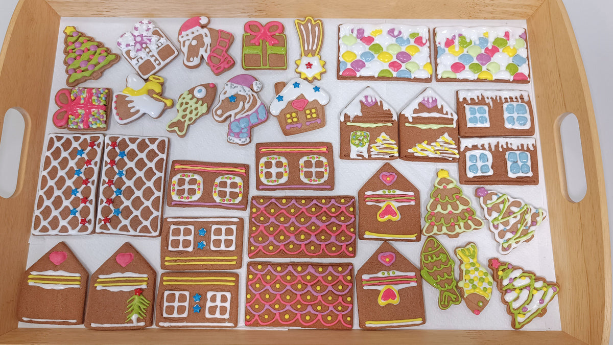 Gingerbread house DIY - cookie cutter set