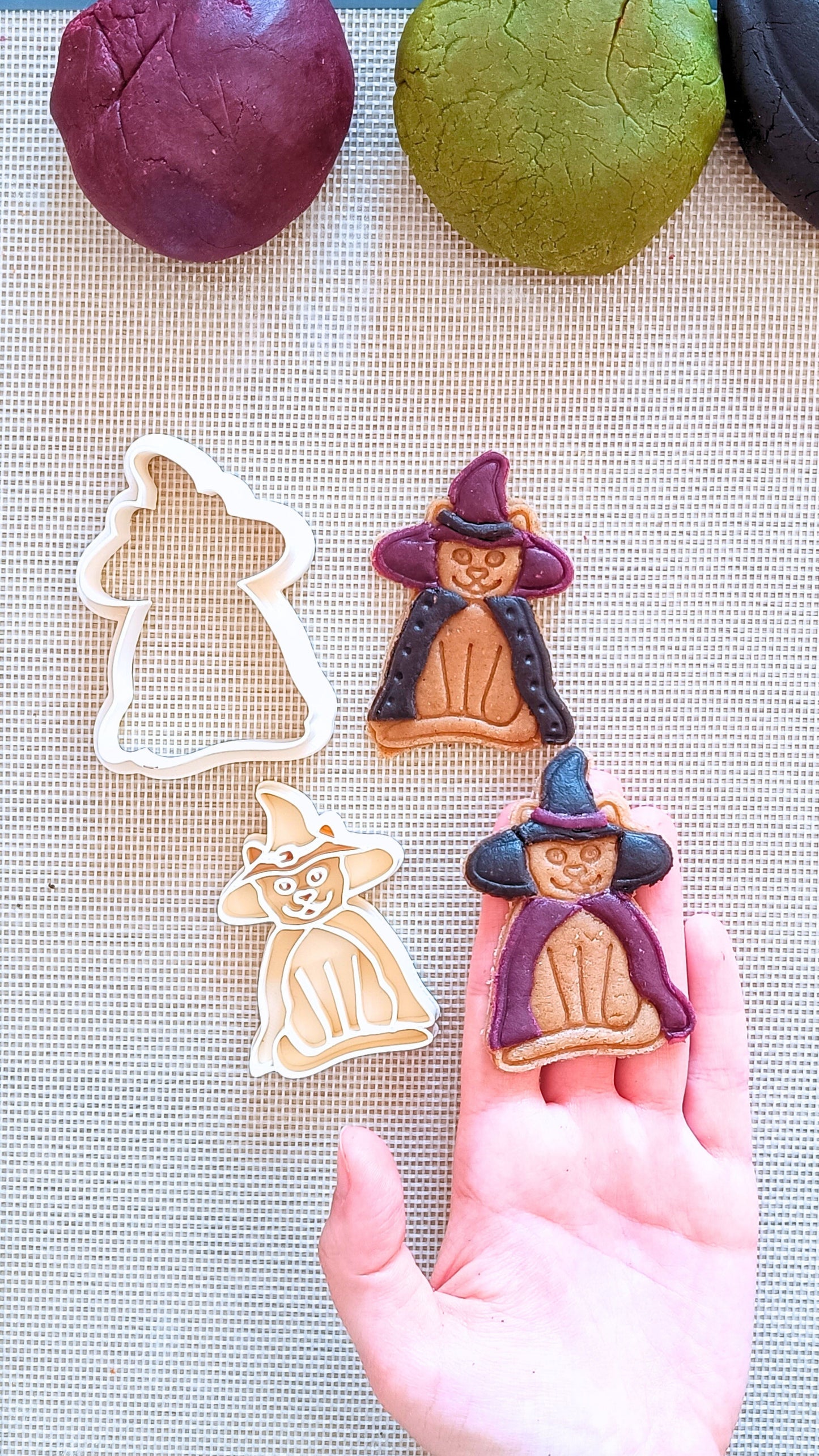 Cat in costume, witch  - cookie cutter set